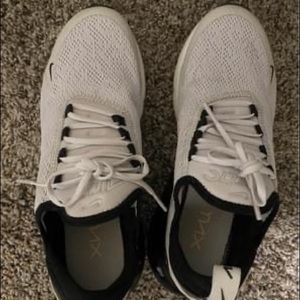 Woman’s Nike Air Max 270